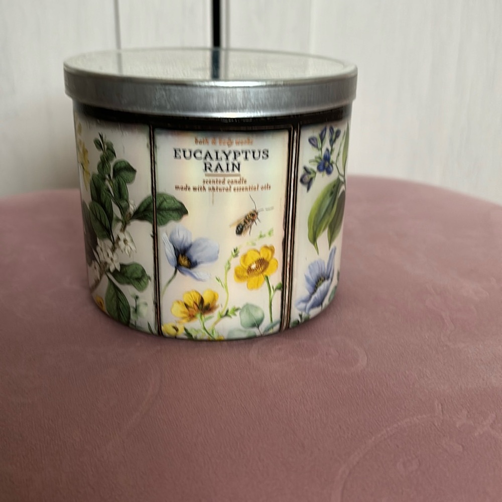 Bath & Body Works Eucalyptus Rain 3 wick candle